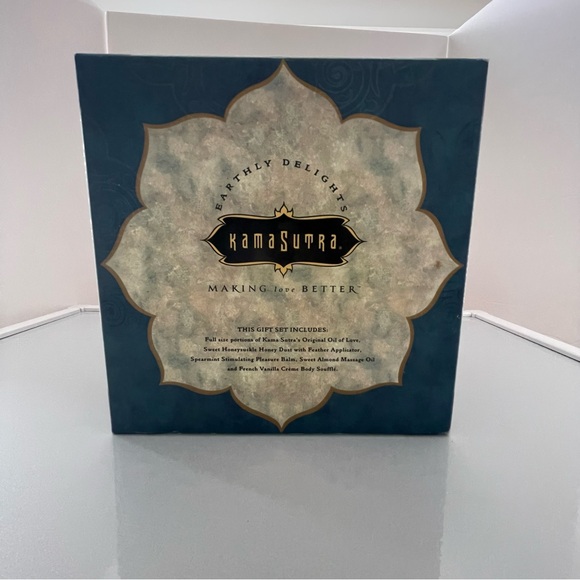 Kama Sutra Gift Box Empty - Picture 7 of 9